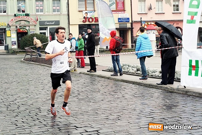 Zdjęcie w galerii na portalu naszwodzislaw.com: Ponad 200. uczestników wystartowało w VIII Wodzisławskim Półmaratonie wiadomości z regionu