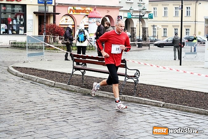 Zdjęcie w galerii na portalu naszwodzislaw.com: Ponad 200. uczestników wystartowało w VIII Wodzisławskim Półmaratonie wiadomości z regionu