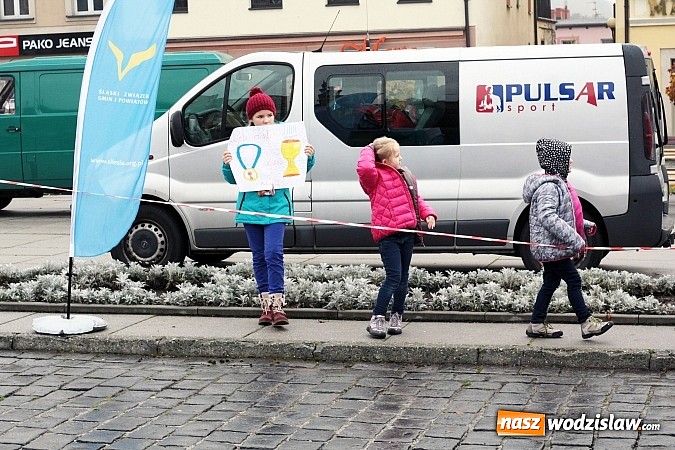 Zdjęcie w galerii na portalu naszwodzislaw.com: Ponad 200. uczestników wystartowało w VIII Wodzisławskim Półmaratonie wiadomości z regionu