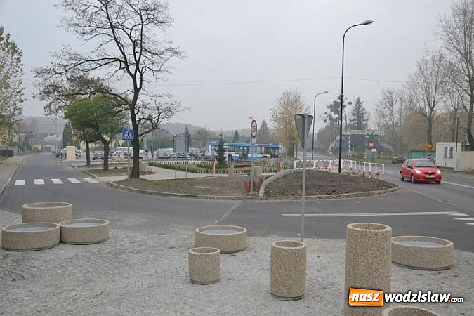 Zdjęcie w galerii na portalu naszwodzislaw.com: Nowy skwer na Marcelu w Radlinie kosztował 50 tysięcy złotych wiadomości z regionu