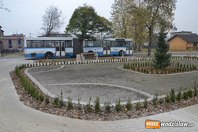 Zdjęcie w galerii na portalu naszwodzislaw.com: Nowy skwer na Marcelu w Radlinie kosztował 50 tysięcy złotych wiadomości z regionu