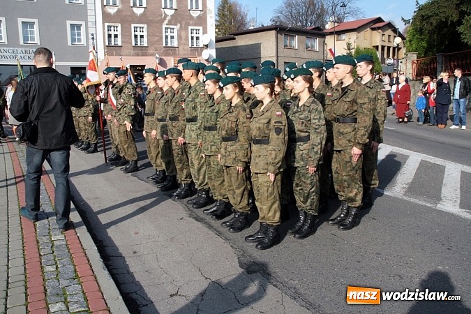 Zdjęcie w galerii na portalu naszwodzislaw.com: Uroczyste obchody Święta Niepodległości w Wodzisławiu wiadomości z regionu