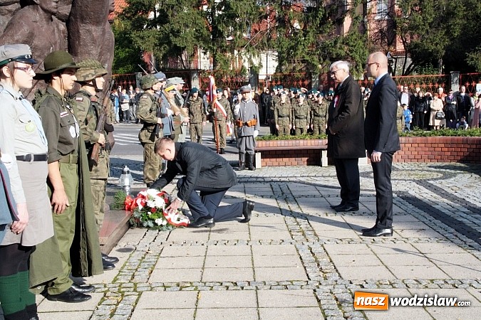 Zdjęcie w galerii na portalu naszwodzislaw.com: Uroczyste obchody Święta Niepodległości w Wodzisławiu wiadomości z regionu