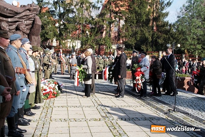Zdjęcie w galerii na portalu naszwodzislaw.com: Uroczyste obchody Święta Niepodległości w Wodzisławiu wiadomości z regionu