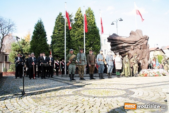Zdjęcie w galerii na portalu naszwodzislaw.com: Uroczyste obchody Święta Niepodległości w Wodzisławiu wiadomości z regionu