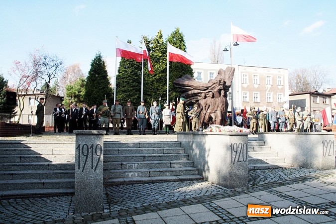 Zdjęcie w galerii na portalu naszwodzislaw.com: Uroczyste obchody Święta Niepodległości w Wodzisławiu wiadomości z regionu