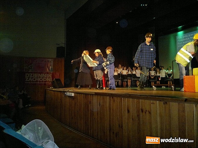 Zdjęcie w galerii na portalu naszwodzislaw.com: Szkoła Podstawa nr 5 w Wodzisławiu ma 50 lat  wiadomości z regionu