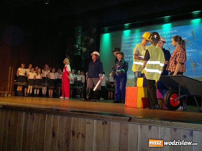 Zdjęcie w galerii na portalu naszwodzislaw.com: Szkoła Podstawa nr 5 w Wodzisławiu ma 50 lat  wiadomości z regionu