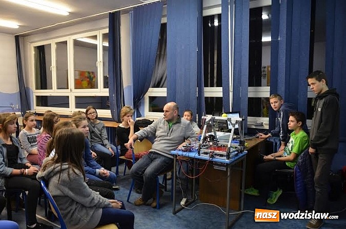 Zdjęcie w galerii na portalu naszwodzislaw.com: Nie bądź przerażony, gdy nadlecą drony! wiadomości z regionu