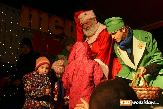 Zdjęcie w galerii na portalu naszwodzislaw.com: Przybędzie i rozda słodkie upominki na wodzisławskim rynku  wiadomości z regionu