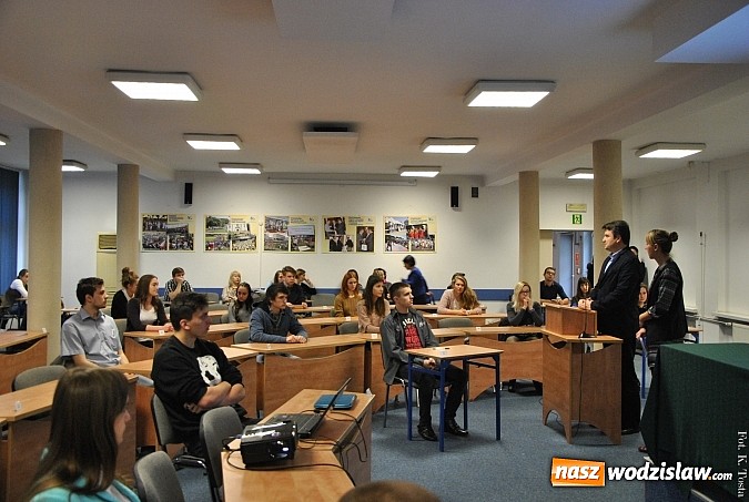 Zdjęcie w galerii na portalu naszwodzislaw.com: Multilingwistyczny konkurs interdyscyplinarny  wiadomości z regionu