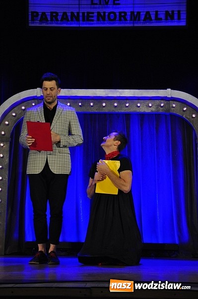 Zdjęcie w galerii na portalu naszwodzislaw.com: Niebanalny humor i świetna zabawa, czyli Kabaret Paranienormalni na deskach WCK wiadomości z regionu