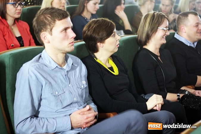 Zdjęcie w galerii na portalu naszwodzislaw.com: Niezwykły koncert Meli Koteluk w RCK "Feniks" wiadomości z regionu