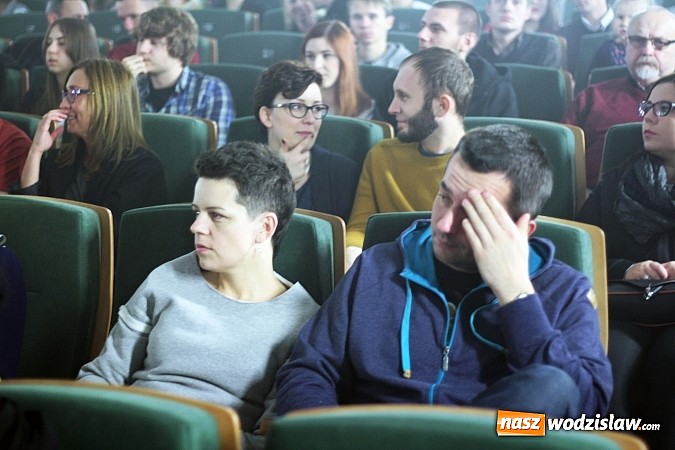 Zdjęcie w galerii na portalu naszwodzislaw.com: Niezwykły koncert Meli Koteluk w RCK "Feniks" wiadomości z regionu