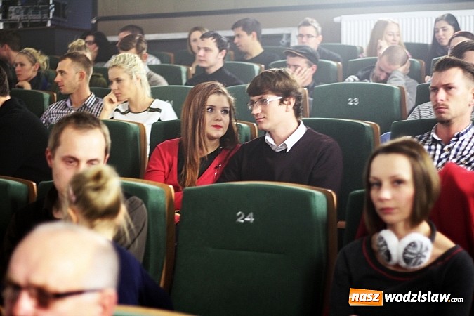 Zdjęcie w galerii na portalu naszwodzislaw.com: Niezwykły koncert Meli Koteluk w RCK "Feniks" wiadomości z regionu