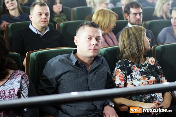 Zdjęcie w galerii na portalu naszwodzislaw.com: Niezwykły koncert Meli Koteluk w RCK "Feniks" wiadomości z regionu