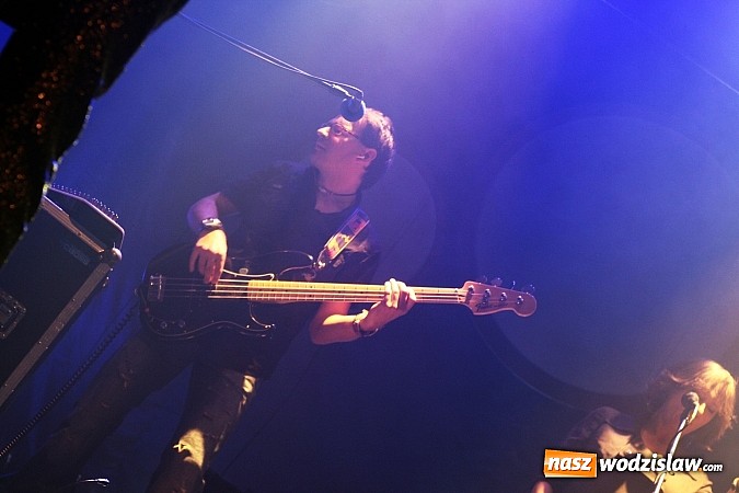 Zdjęcie w galerii na portalu naszwodzislaw.com: Niezwykły koncert Meli Koteluk w RCK "Feniks" wiadomości z regionu