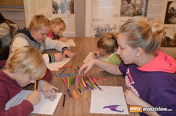 Zdjęcie w galerii na portalu naszwodzislaw.com: O Andrzejkach wiedzą prawie wszystko  wiadomości z regionu