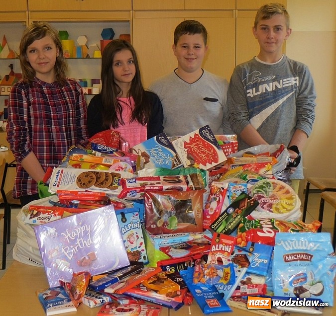 Zdjęcie w galerii na portalu naszwodzislaw.com: Wywiadówka inaczej oraz cukierek na Mikołaja, czyli akcje charytatywne w szkołach w Gogołowej i Połomi wiadomości z regionu