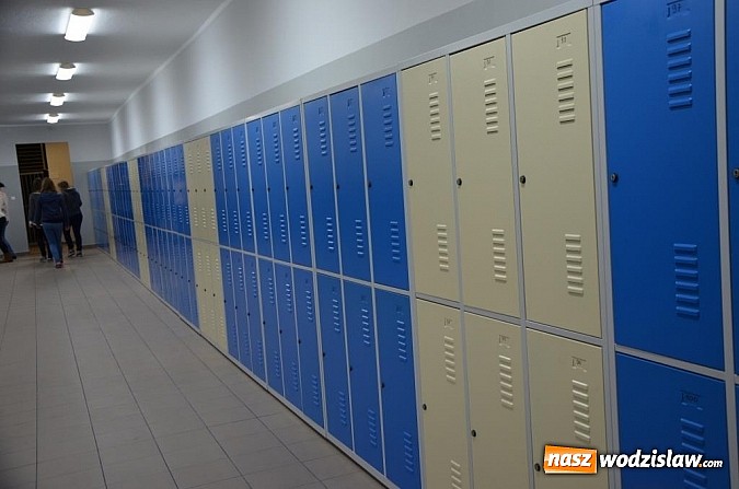 Zdjęcie w galerii na portalu naszwodzislaw.com: Nowa szatnia dla uczniów „Ekonomika” wiadomości z regionu