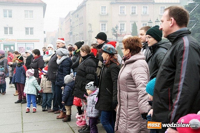 Zdjęcie w galerii na portalu naszwodzislaw.com: Mikołaj zawitał na wodzisławski rynek wiadomości z regionu