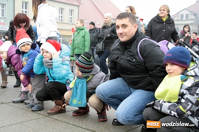 Zdjęcie w galerii na portalu naszwodzislaw.com: Mikołaj zawitał na wodzisławski rynek wiadomości z regionu