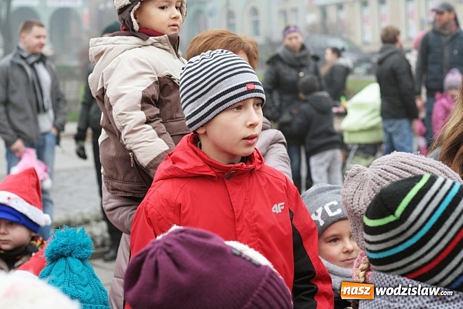 Zdjęcie w galerii na portalu naszwodzislaw.com: Mikołaj zawitał na wodzisławski rynek wiadomości z regionu