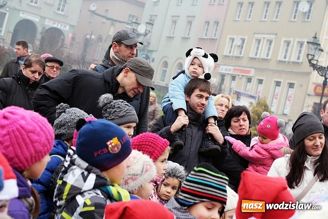 Zdjęcie w galerii na portalu naszwodzislaw.com: Mikołaj zawitał na wodzisławski rynek wiadomości z regionu