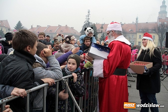Zdjęcie w galerii na portalu naszwodzislaw.com: Mikołaj zawitał na wodzisławski rynek wiadomości z regionu