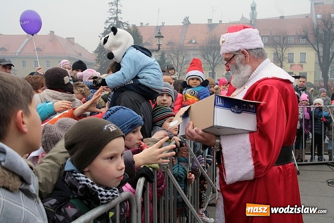 Zdjęcie w galerii na portalu naszwodzislaw.com: Mikołaj zawitał na wodzisławski rynek wiadomości z regionu