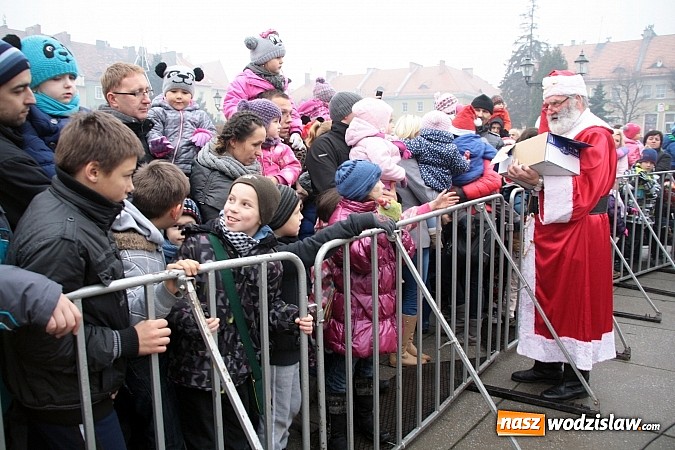 Zdjęcie w galerii na portalu naszwodzislaw.com: Mikołaj zawitał na wodzisławski rynek wiadomości z regionu