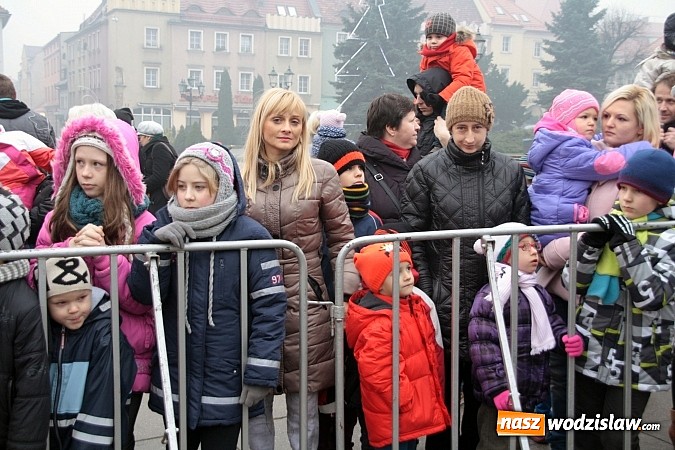 Zdjęcie w galerii na portalu naszwodzislaw.com: Mikołaj zawitał na wodzisławski rynek wiadomości z regionu