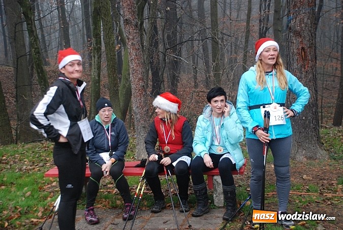 Zdjęcie w galerii na portalu naszwodzislaw.com: Mikołajkowy marsz Nordic Walking już za nami wiadomości z regionu