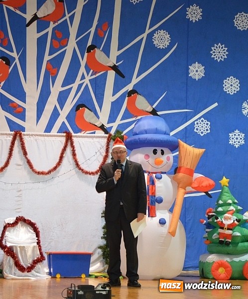 Zdjęcie w galerii na portalu naszwodzislaw.com: Ponad 100 dzieci wzięło udział w Powiatowych Mikołajkach wiadomości z regionu