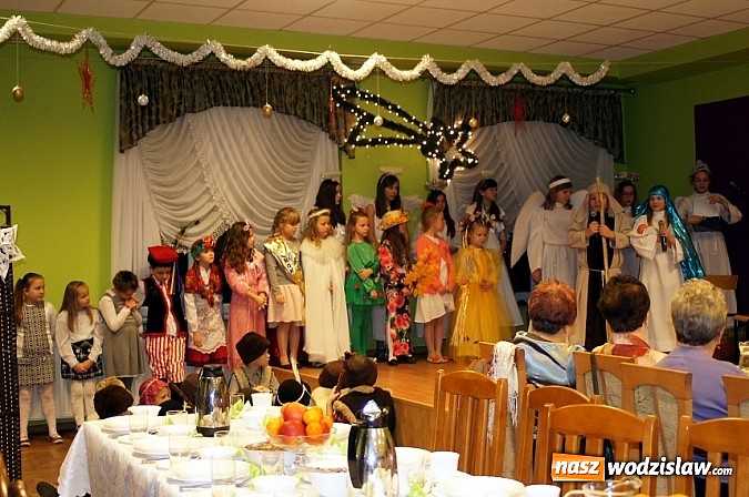 Zdjęcie w galerii na portalu naszwodzislaw.com: Blisko 100 pań wzięło udział w spotkaniu opłatkowym zorganizowanym przez KGW w Połomi wiadomości z regionu