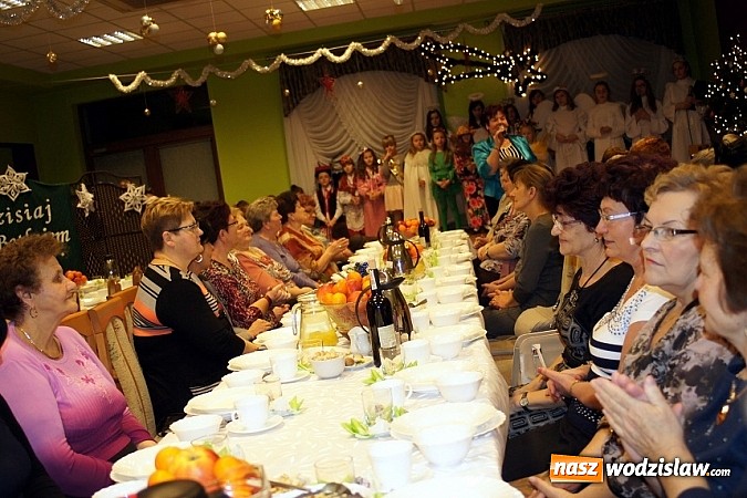 Zdjęcie w galerii na portalu naszwodzislaw.com: Blisko 100 pań wzięło udział w spotkaniu opłatkowym zorganizowanym przez KGW w Połomi wiadomości z regionu