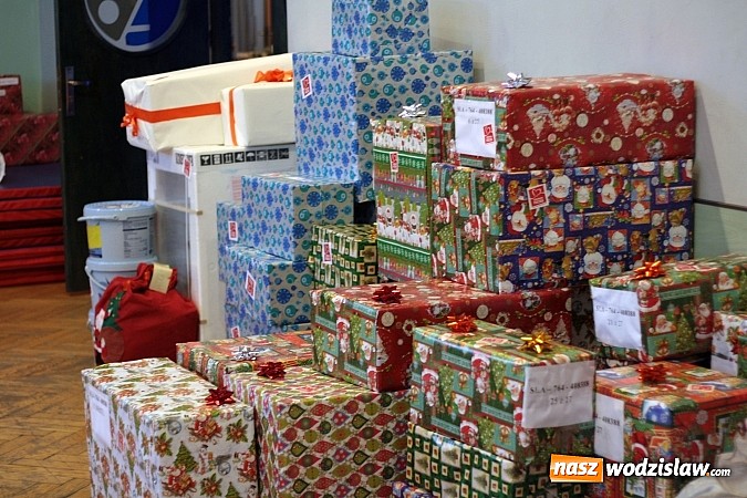 Zdjęcie w galerii na portalu naszwodzislaw.com: Dzisiaj i jutro wielki finał Szlachetnej Paczki - akcja która pokazuje, że wodzisławianie lubią pomagać wiadomości z regionu