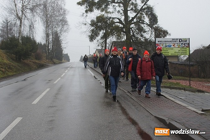 Zdjęcie w galerii na portalu naszwodzislaw.com: Rajd grupy pasjonatów historii trasą Marszu Śmierci Oświęcim - Wodzisław Śl. w 70 rocznicę tragicznych wydarzeń! wiadomości z regionu