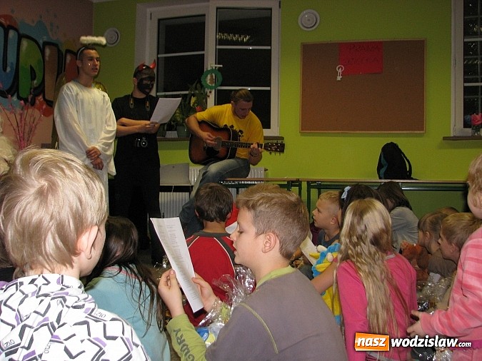Zdjęcie w galerii na portalu naszwodzislaw.com: Mikołaj zawitał do Dziupli wiadomości z regionu
