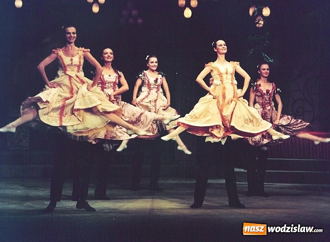 Zdjęcie w galerii na portalu naszwodzislaw.com: "Zemsta nietoperza" Johanna Straussa na deskach WCK wiadomości z regionu