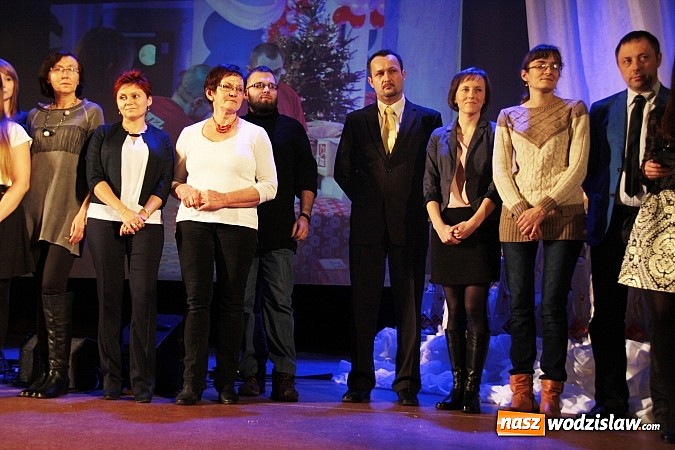 Zdjęcie w galerii na portalu naszwodzislaw.com: Podziękowano wolontariuszom Szlachetnej Paczki. Na gali pojawił się Michał Gasz wiadomości z regionu