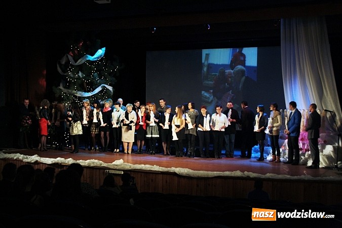 Zdjęcie w galerii na portalu naszwodzislaw.com: Podziękowano wolontariuszom Szlachetnej Paczki. Na gali pojawił się Michał Gasz wiadomości z regionu