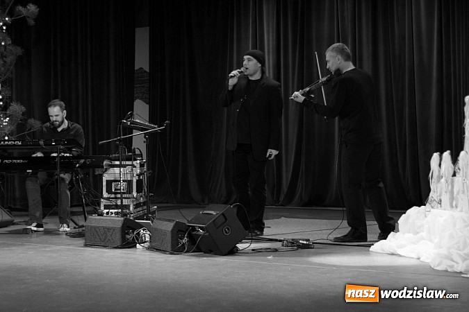 Zdjęcie w galerii na portalu naszwodzislaw.com: Podziękowano wolontariuszom Szlachetnej Paczki. Na gali pojawił się Michał Gasz wiadomości z regionu