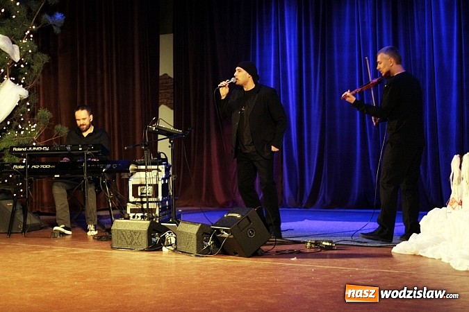 Zdjęcie w galerii na portalu naszwodzislaw.com: Podziękowano wolontariuszom Szlachetnej Paczki. Na gali pojawił się Michał Gasz wiadomości z regionu