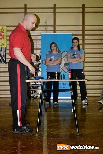 Zdjęcie w galerii na portalu naszwodzislaw.com: Kurs „Bezpieczna Kobieta” zakończony. W zajęciach wzięły udział 82 panie wiadomości z regionu