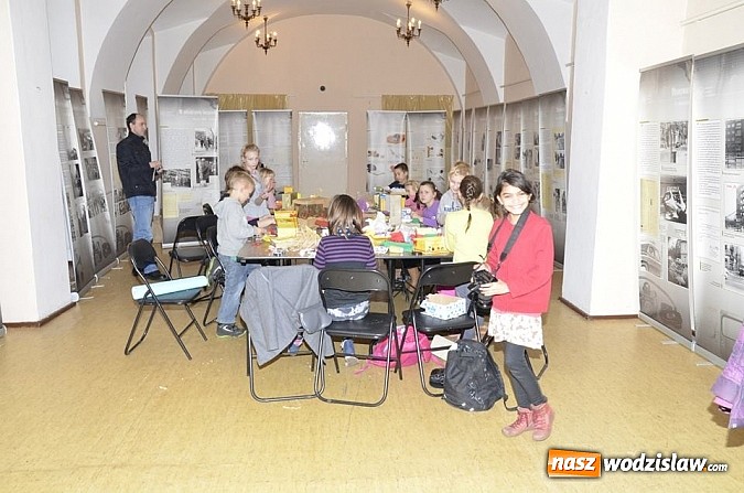 Zdjęcie w galerii na portalu naszwodzislaw.com: Warsztaty szopkarskie w wodzisławskim Muzeum wiadomości z regionu