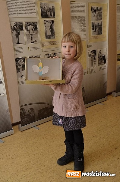 Zdjęcie w galerii na portalu naszwodzislaw.com: Warsztaty szopkarskie w wodzisławskim Muzeum wiadomości z regionu