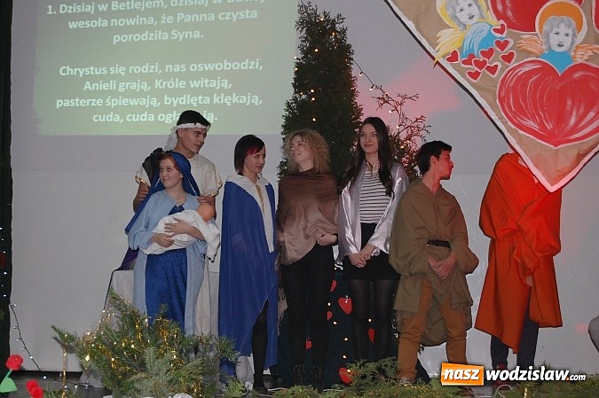 Zdjęcie w galerii na portalu naszwodzislaw.com:  Uczniowie Zespołu Szkół Ponadgimnazjalnych w Pszowie przedstawili wzruszające jasełka wiadomości z regionu