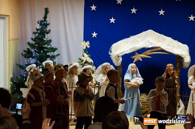 Zdjęcie w galerii na portalu naszwodzislaw.com: Nastrojowe jasełka w Publicznym Przedszkolu nr 18 w Wodzisławiu Śląskim wiadomości z regionu