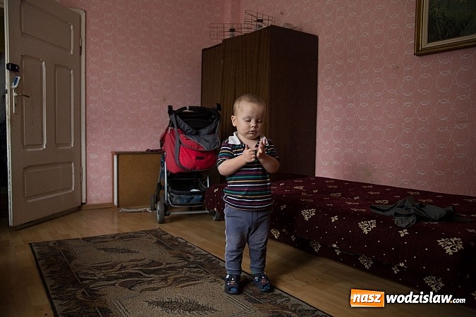 Zdjęcie w galerii na portalu naszwodzislaw.com: Piękne Anioły wyremontowały kolejny pokój. W pomoc zaangażowała się Steczkowska wiadomości z regionu